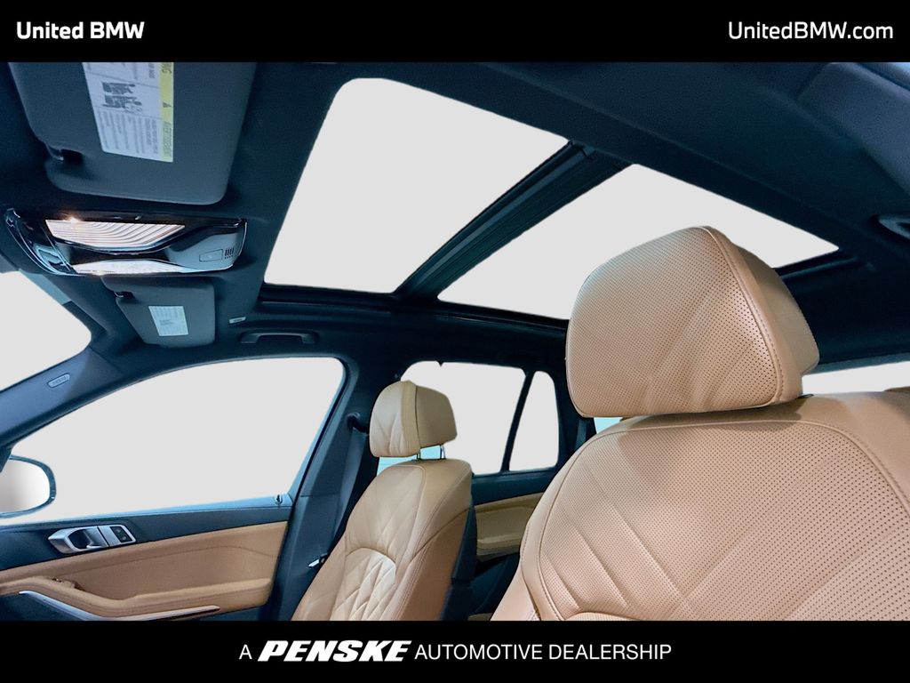 Thumbnail: 2026 BMW X5 - 12