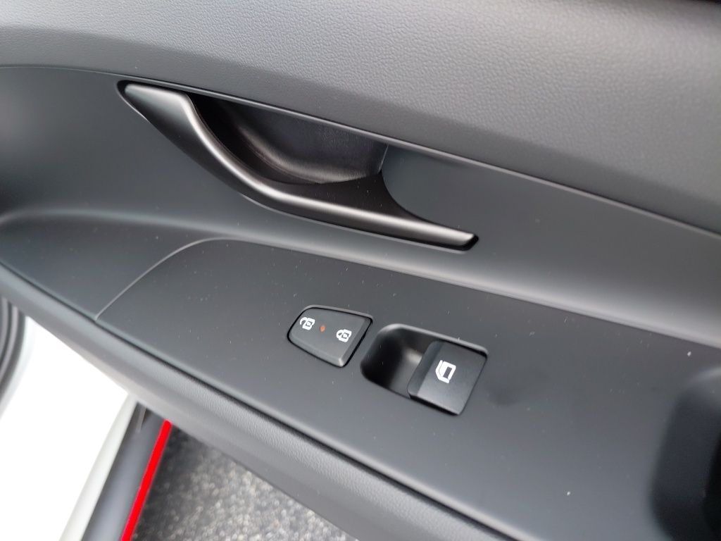 Thumbnail: 2025 Hyundai Elantra - 22