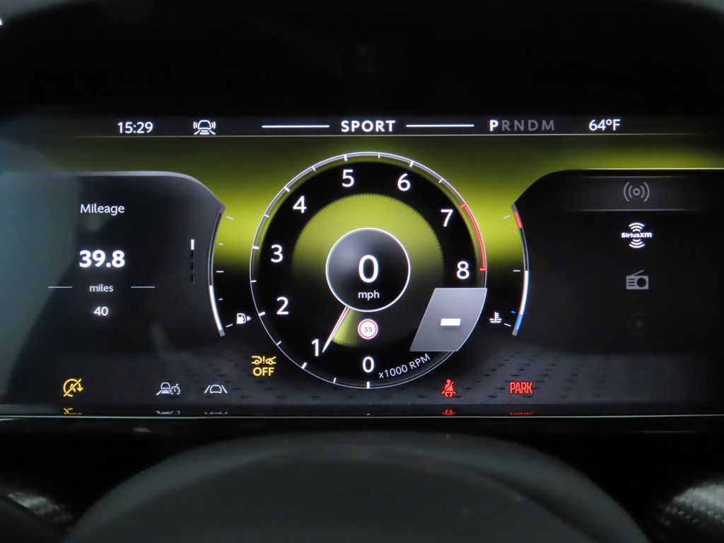 Thumbnail: 2025 Aston Martin Vantage - 30