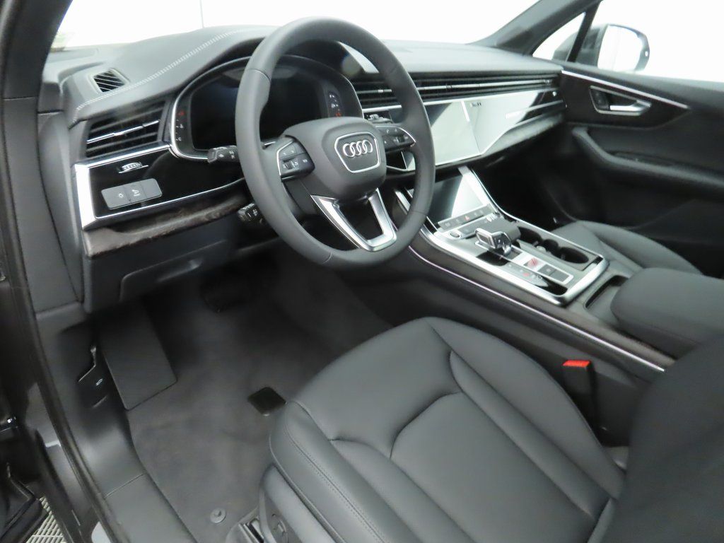 2023 Audi Q7 Premium 10