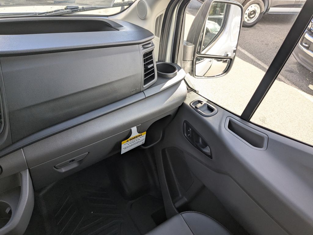 2025 Ford Transit 250