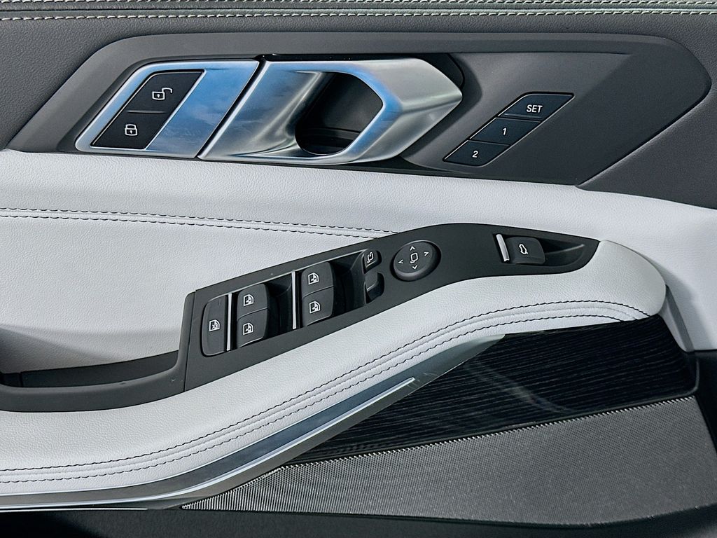 Thumbnail: 2026 BMW X5 - 20
