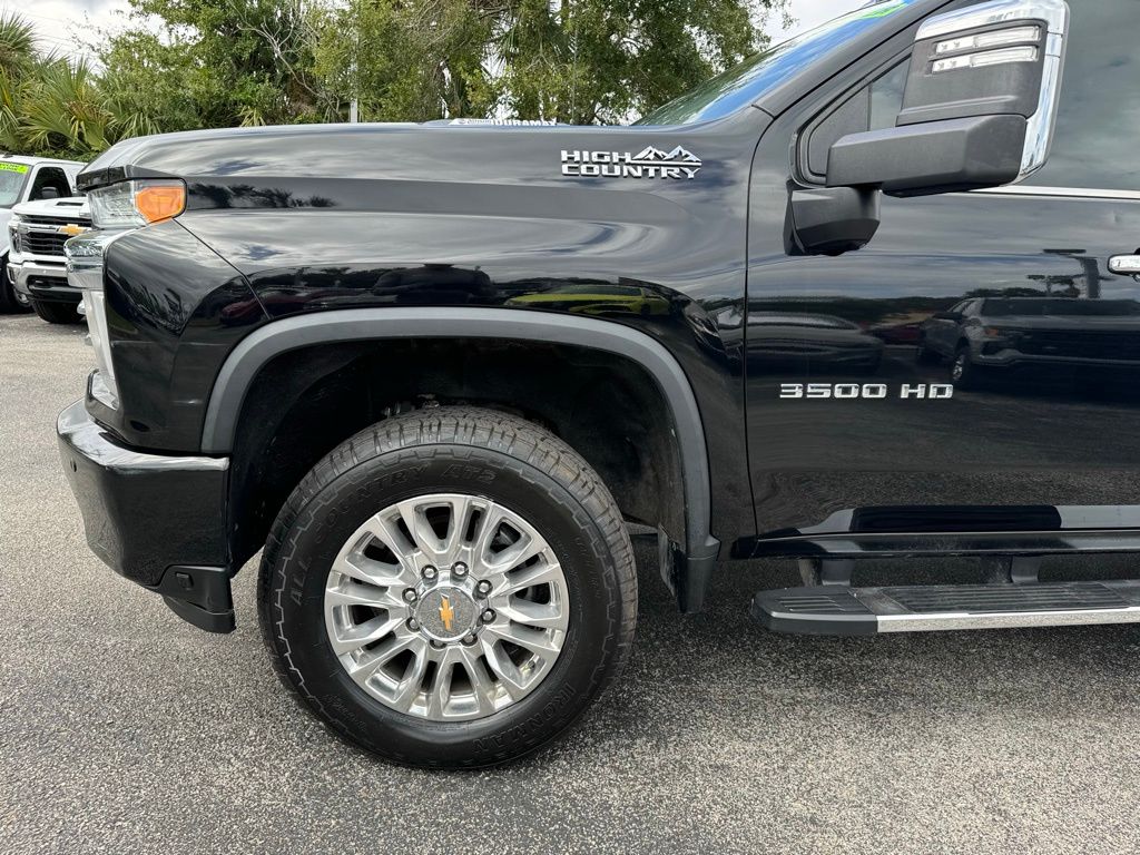 2021 Chevrolet Silverado 3500HD High Country 11