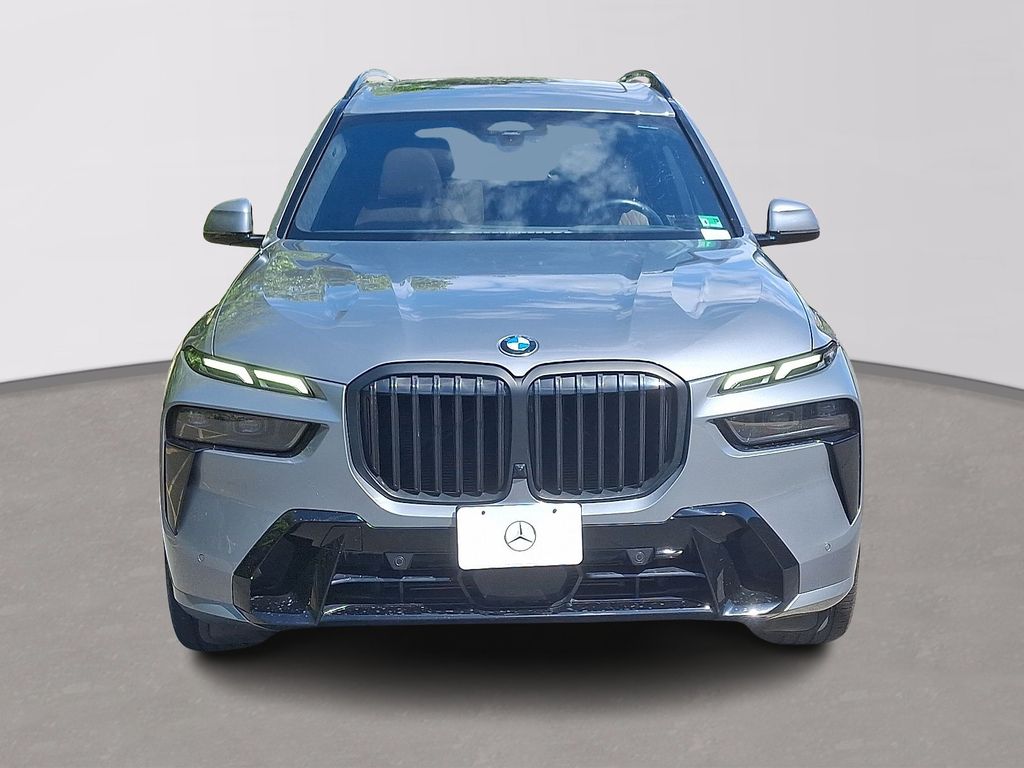 2023 BMW X7 xDrive40i 2