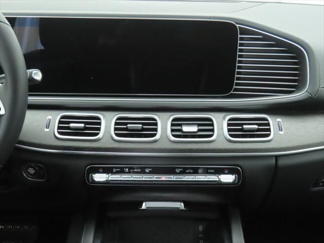 Thumbnail: 2026 Mercedes-Benz GLE - 14