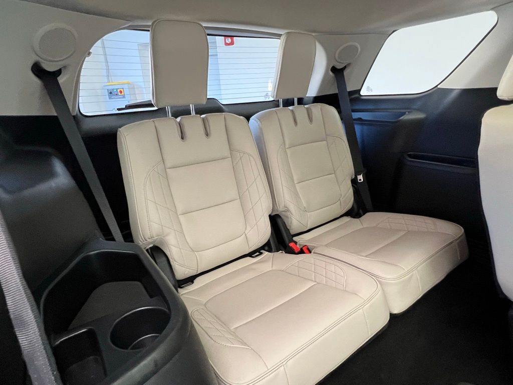 Thumbnail: 2019 Ford Explorer - 10