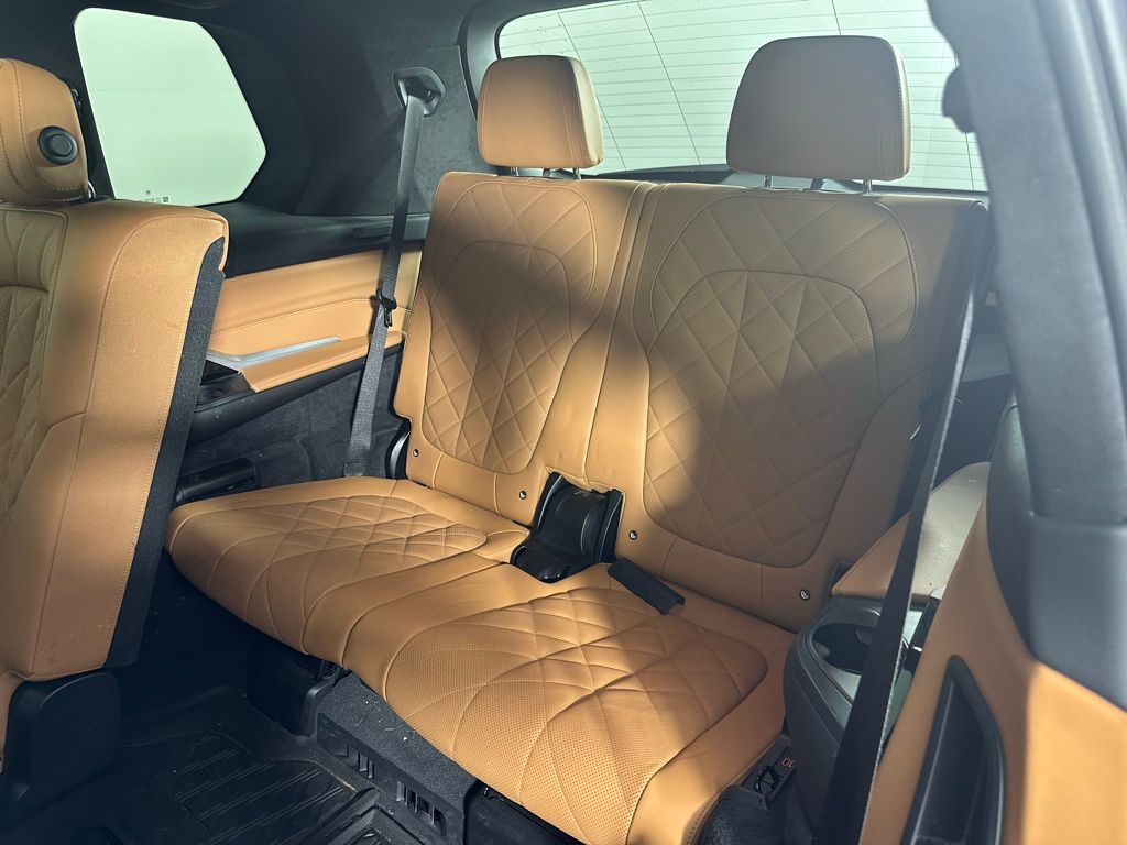 Thumbnail: 2023 BMW X7 - 26
