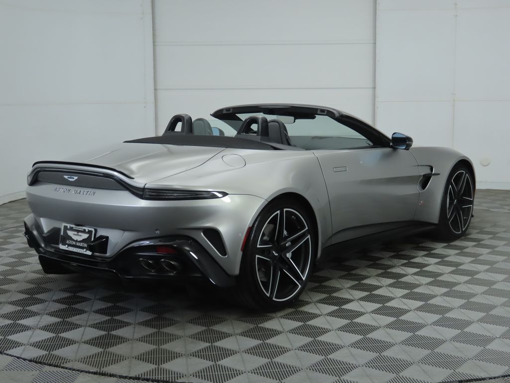 Thumbnail: 2026 Aston Martin Vantage - 5