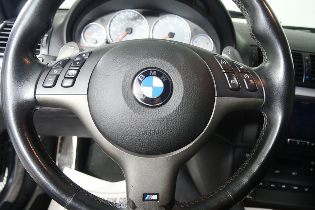 Thumbnail: 2004 BMW M3 - 17