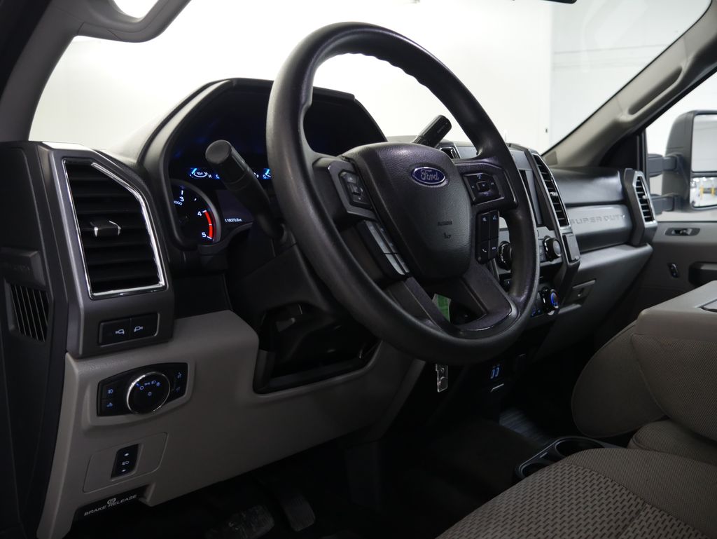 Thumbnail: 2018 Ford Econoline - 18