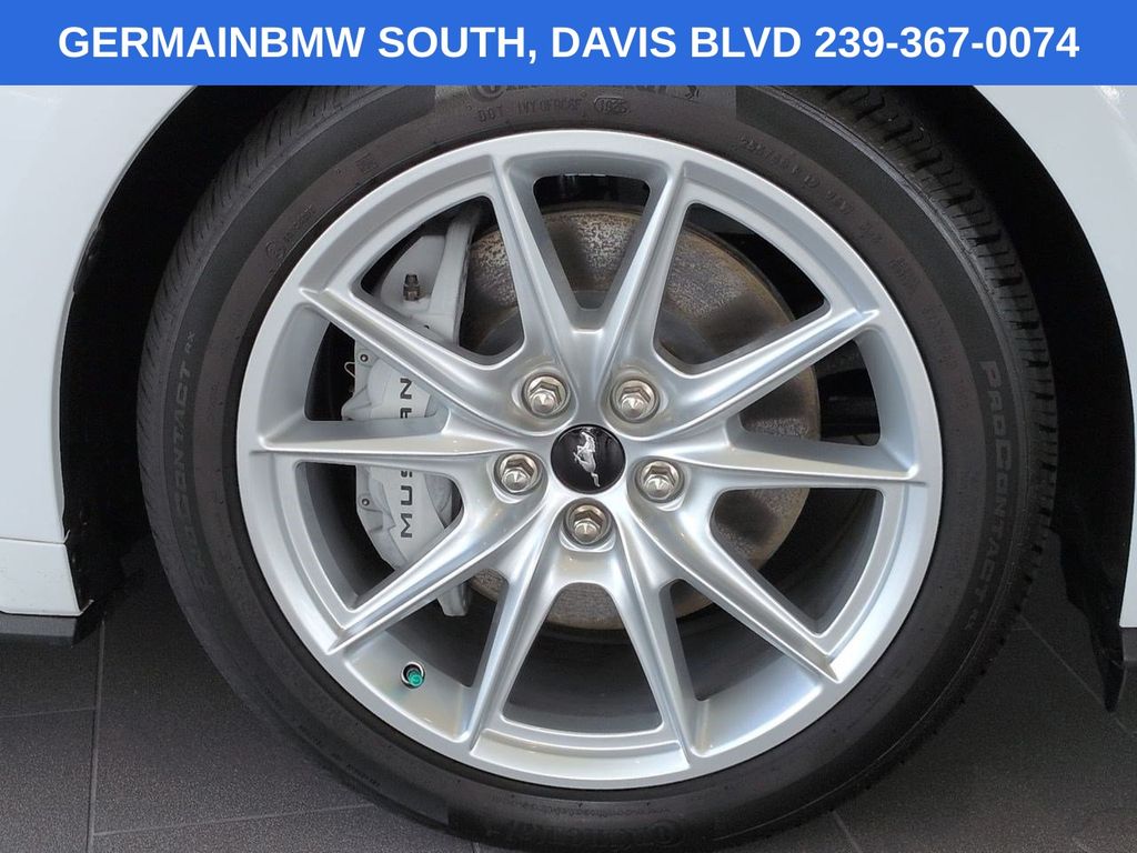 Used 2025 White Ford GT Premium image 12