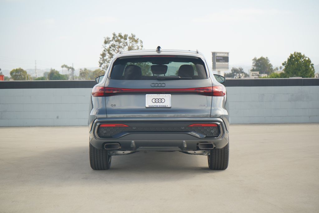 Thumbnail: 2026 Audi Q5 - 4