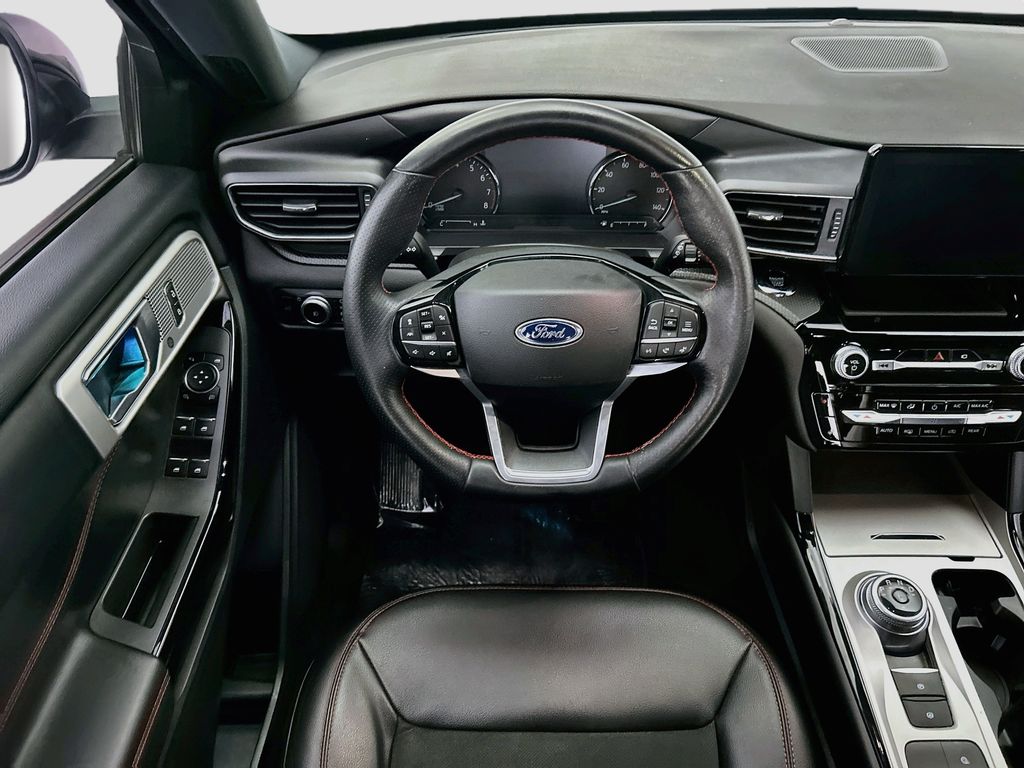 Thumbnail: 2023 Ford Explorer - 10