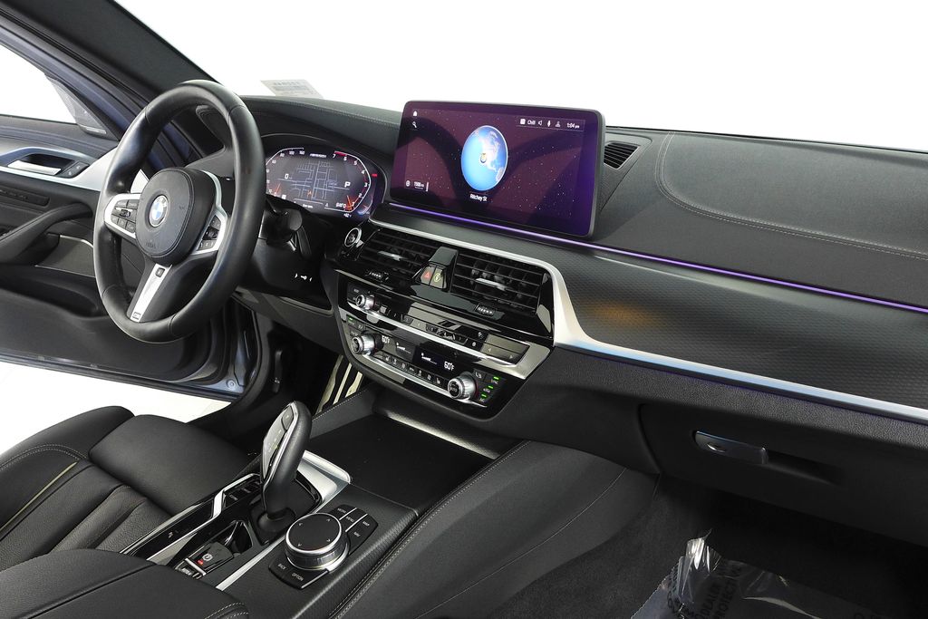 Thumbnail: 2023 BMW 5 Series - 13