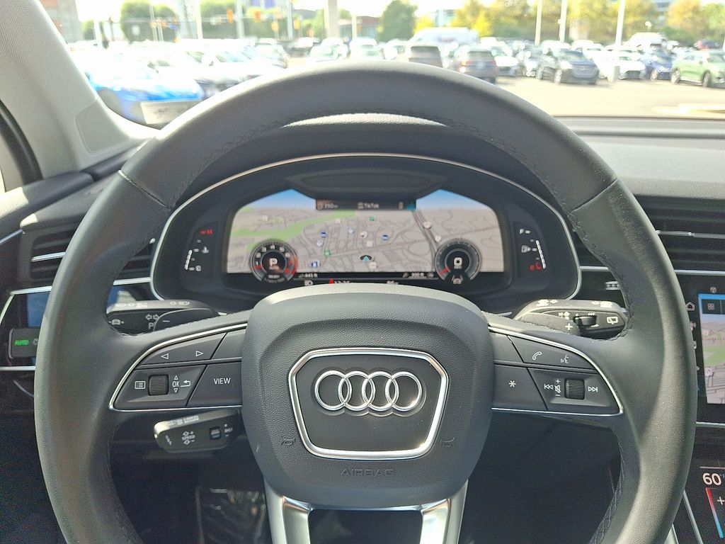 Thumbnail: 2022 Audi Q7 - 19