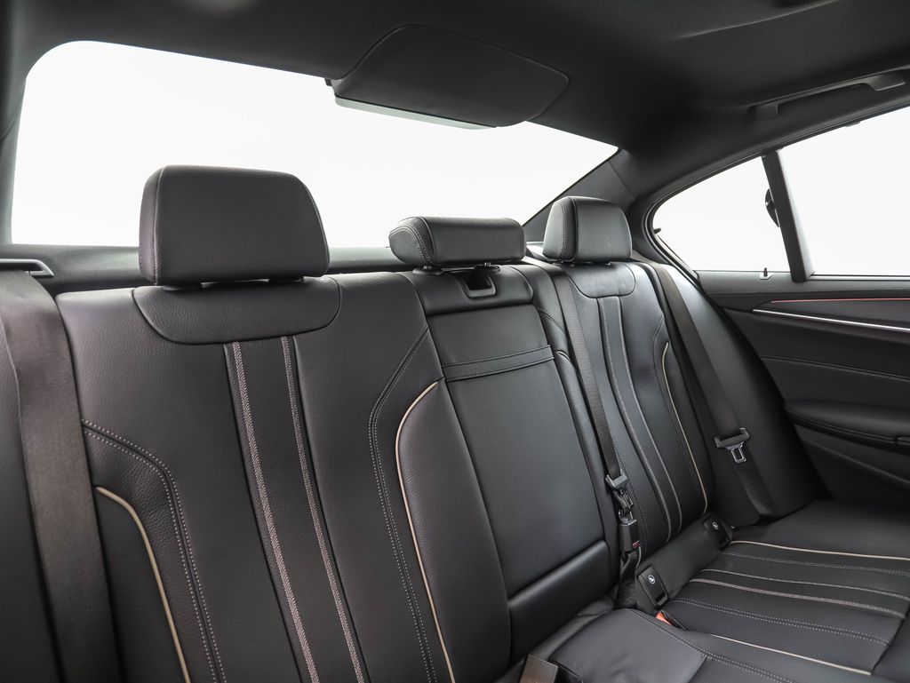 Thumbnail: 2023 BMW 5 Series - 28