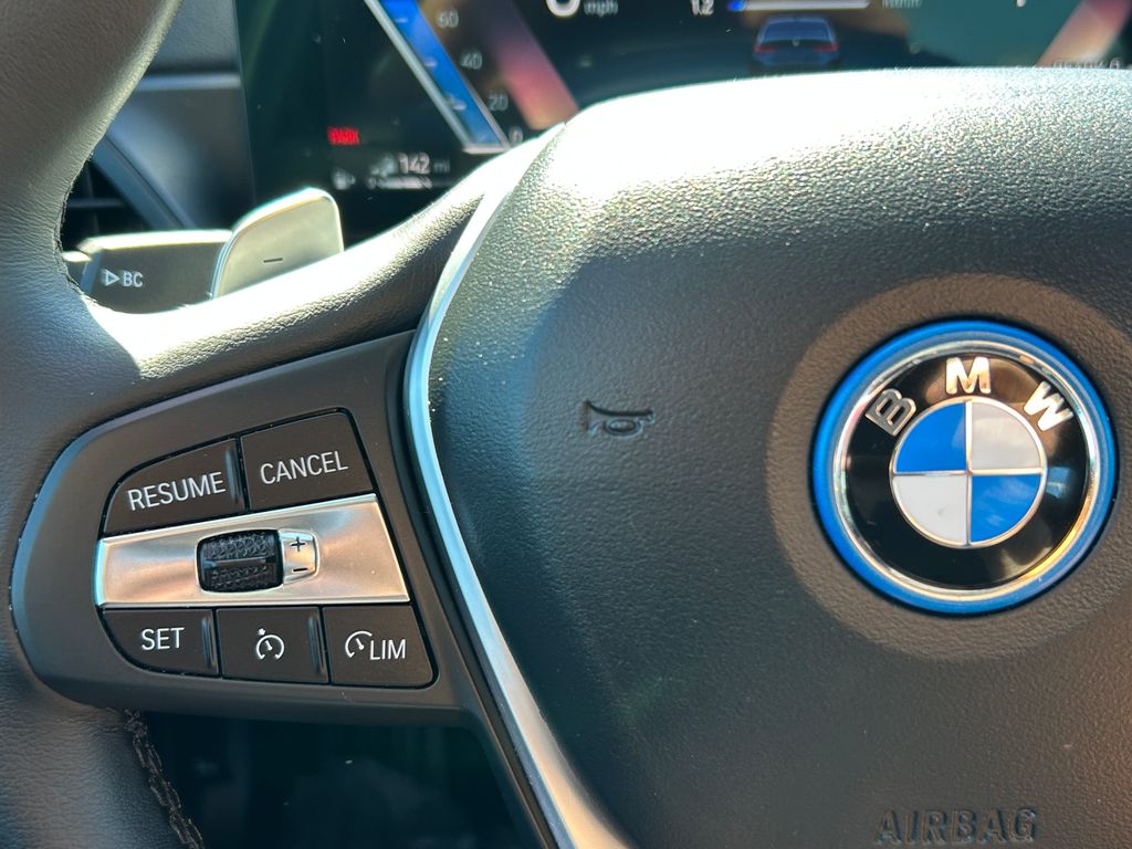 Thumbnail: 2023 BMW 3 Series - 19