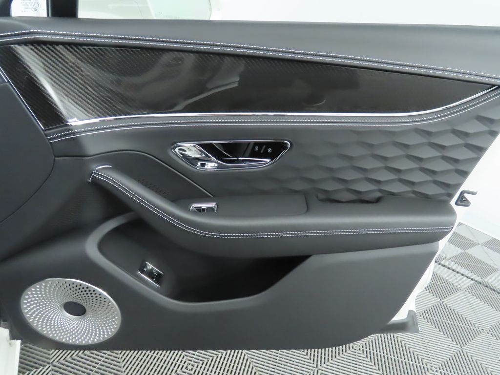 2025 Bentley Flying Spur Speed 27
