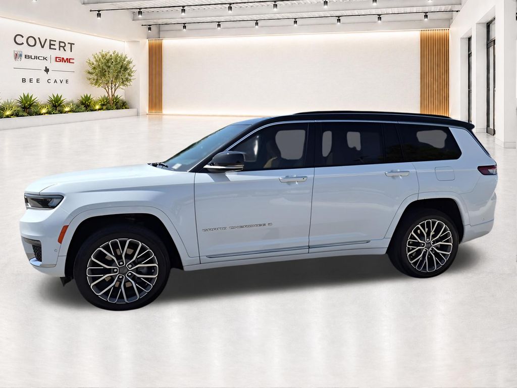 Used 2025 White Jeep Summit image 7