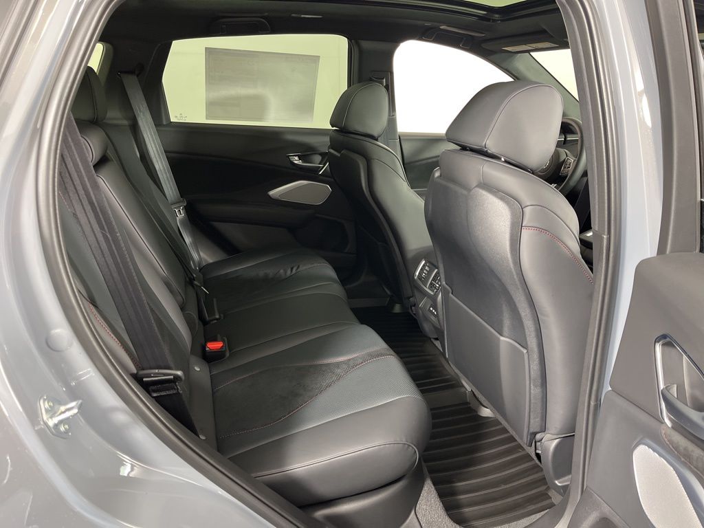 Thumbnail: 2026 Acura RDX - 13