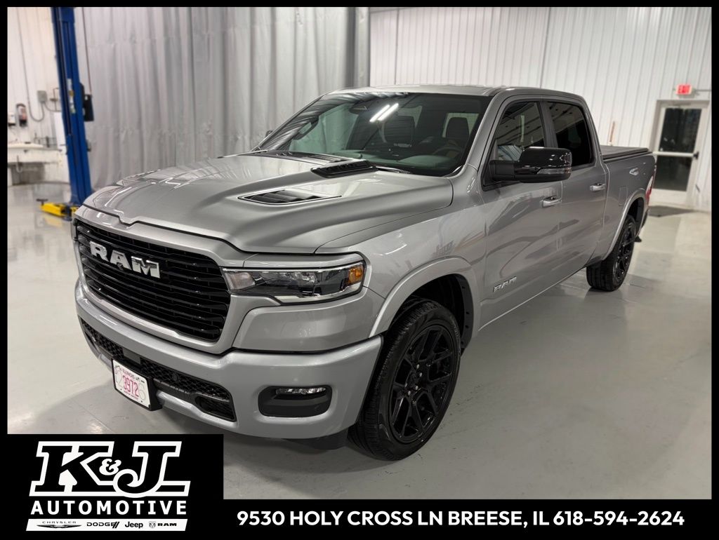 Billet Silver Metallic Clearcoat 2025 RAM 1500 Laramie Crew Cab 4WD Pickup Truck Four-Wheel Drive 8-Speed Automatic