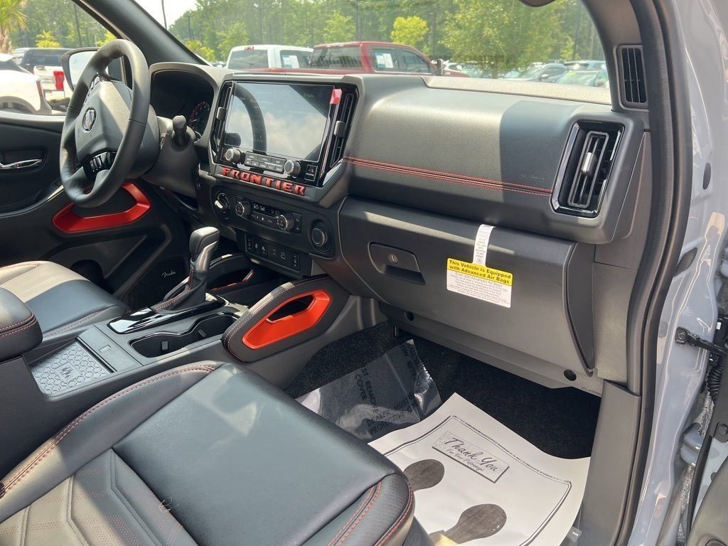 2025 Boulder Gray Pearl Nissan Frontier PRO-4X 4X4 Truck