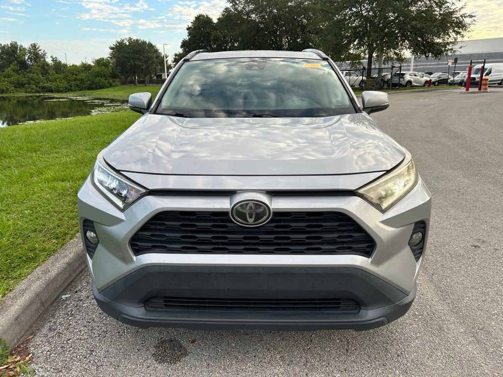 Thumbnail: 2019 Toyota RAV4 - 8