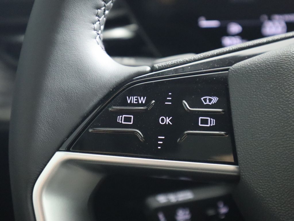 2025 Audi Q5 Premium 12