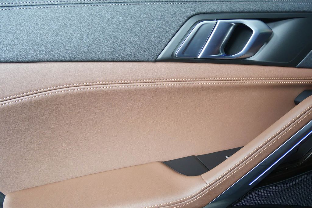 Thumbnail: 2023 BMW X6 - 14