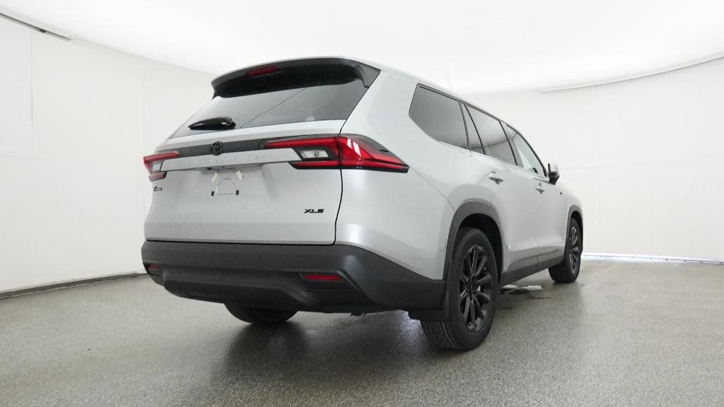 Thumbnail: 2025 Toyota Grand Highlander - 3