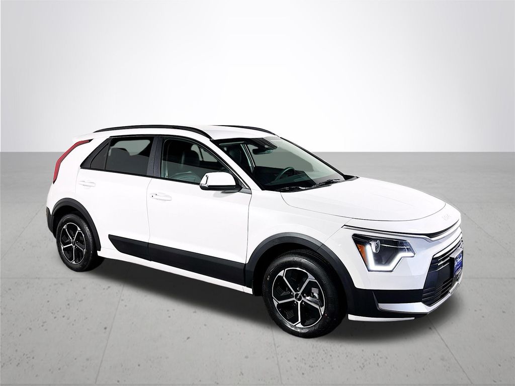 2025 Kia Niro EX photo 3