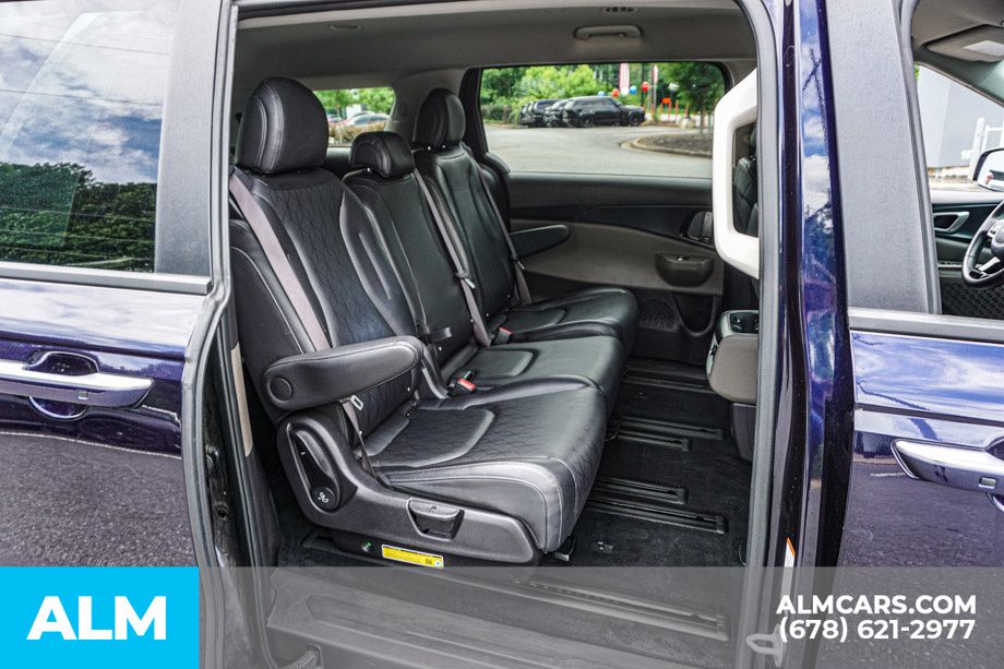 2025 Kia Carnival LXS - Photo 24