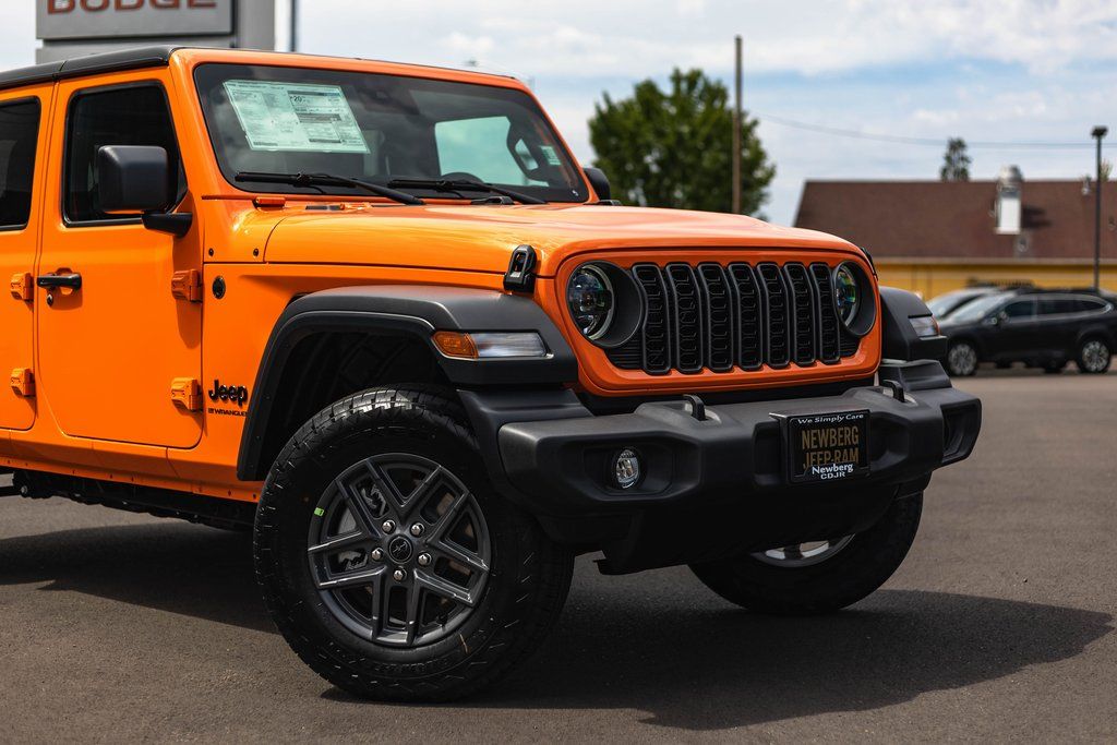 2025 Jeep Wrangler Sport S thumbnail 3