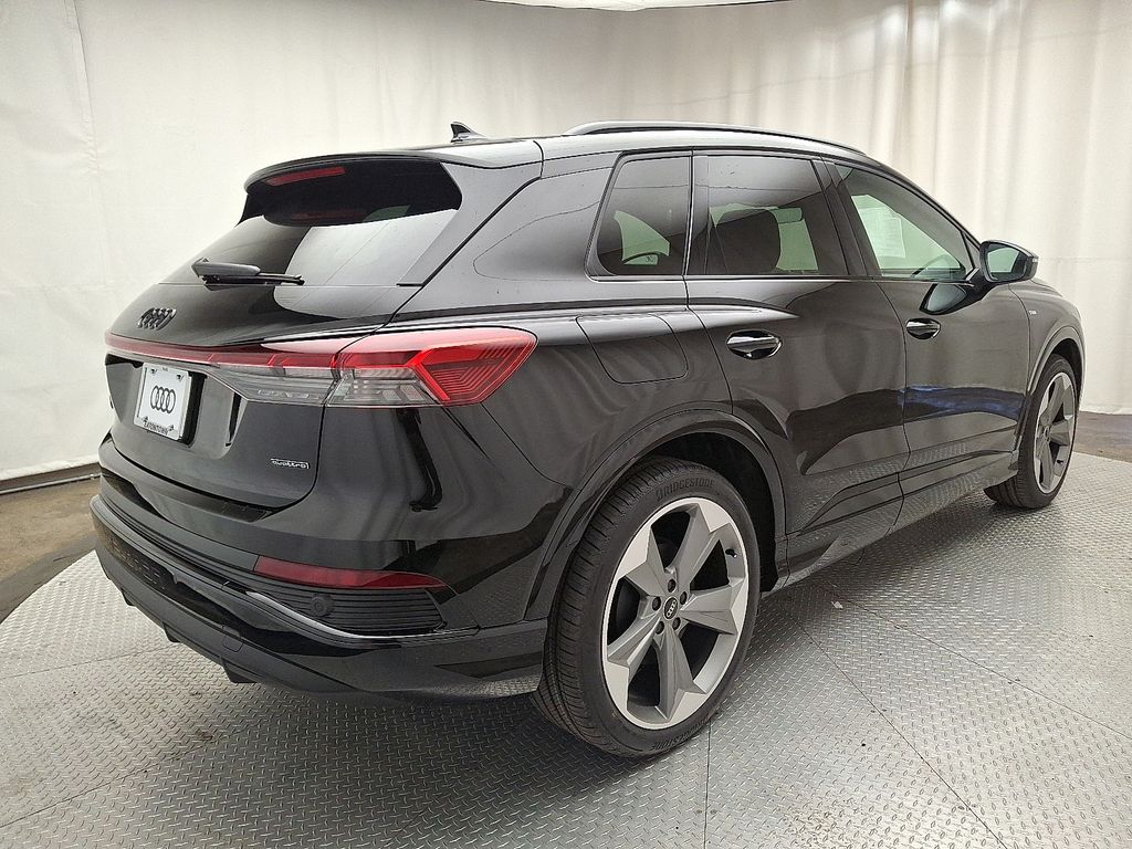 2025 Audi Q4 e-tron  3