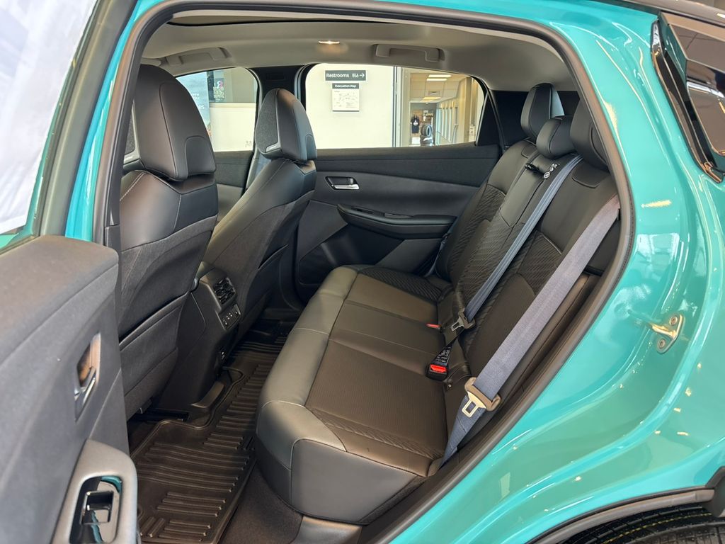 2026 Nissan Leaf PLATINUM+