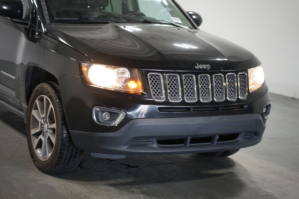 Thumbnail: 2017 Jeep Compass - 4