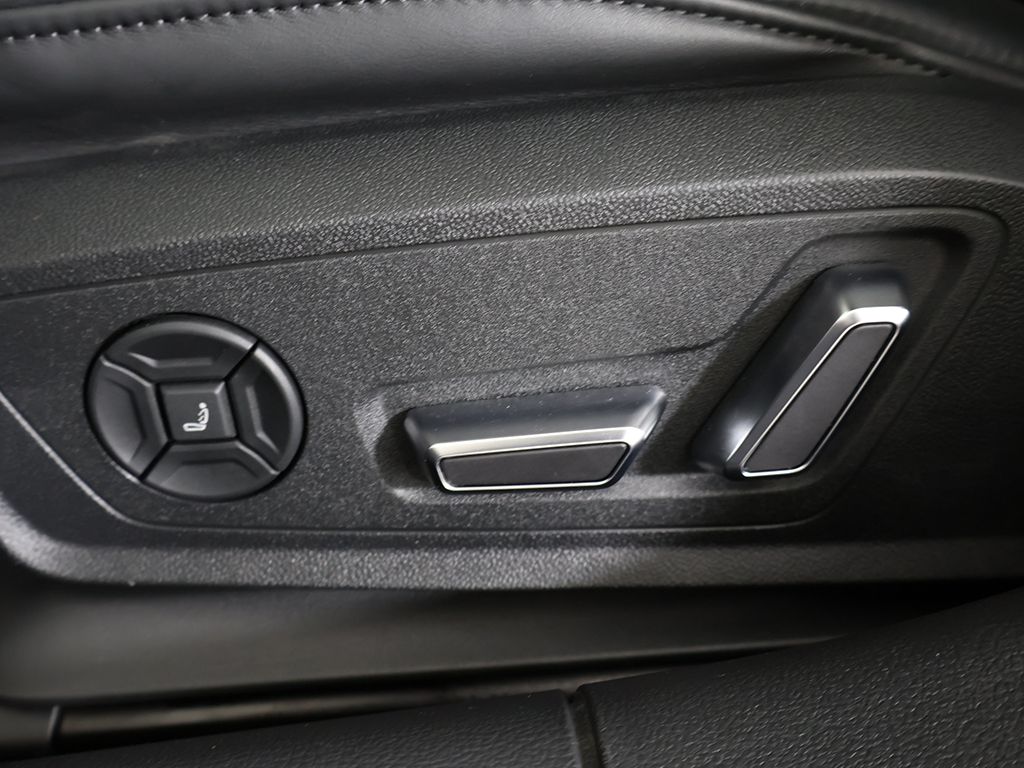 Used 2021 Black Audi 55 Prestige image 37