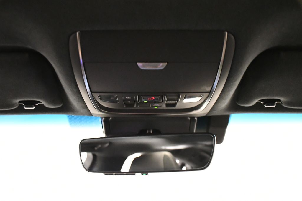 Thumbnail: 2023 Lexus LS - 18