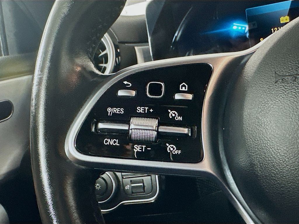 Used 2021 Gray Mercedes-Benz A 220 image 25