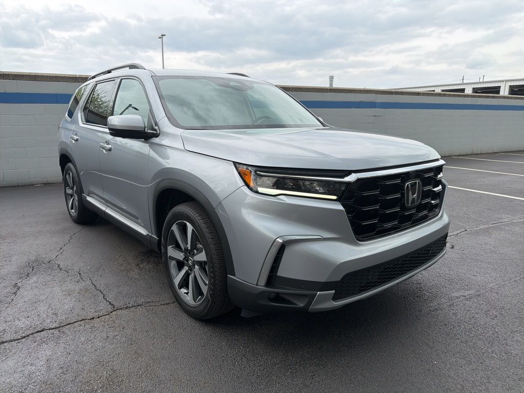 Thumbnail: 2023 Honda Pilot - 7