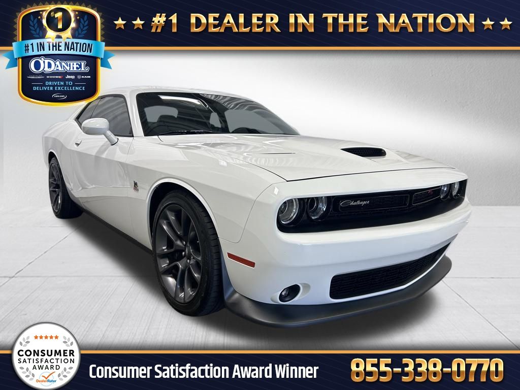 White Knuckle Clearcoat 2023 Dodge Challenger Coupe Rear-Wheel Drive 6-Speed Manual