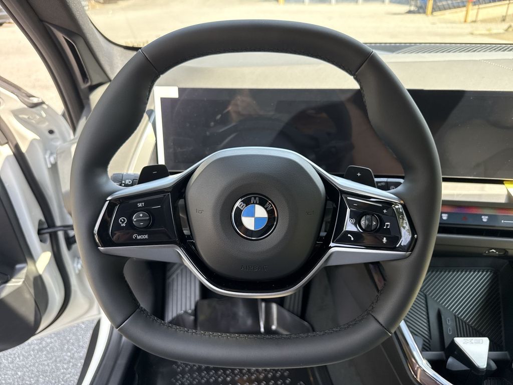 Thumbnail: 2026 BMW X3 - 14