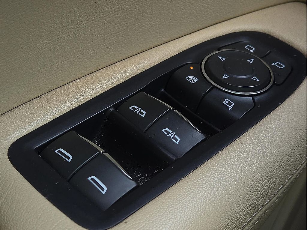 Used 2017 Cadillac XT5 Luxury For Sale in Farmington, AR