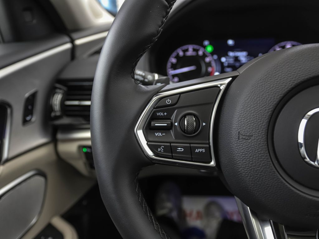 Thumbnail: 2025 Acura RDX - 12