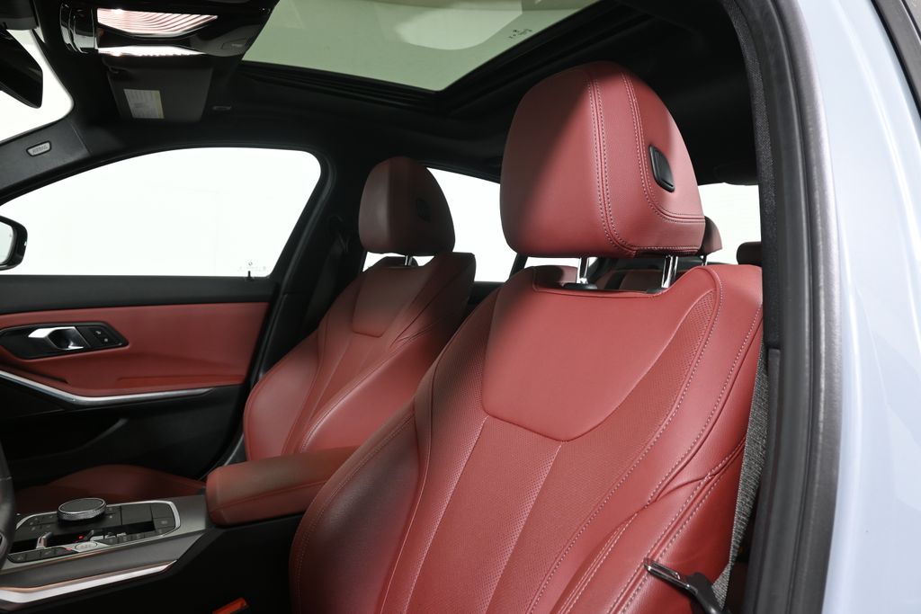 Thumbnail: 2025 BMW 3 Series - 5