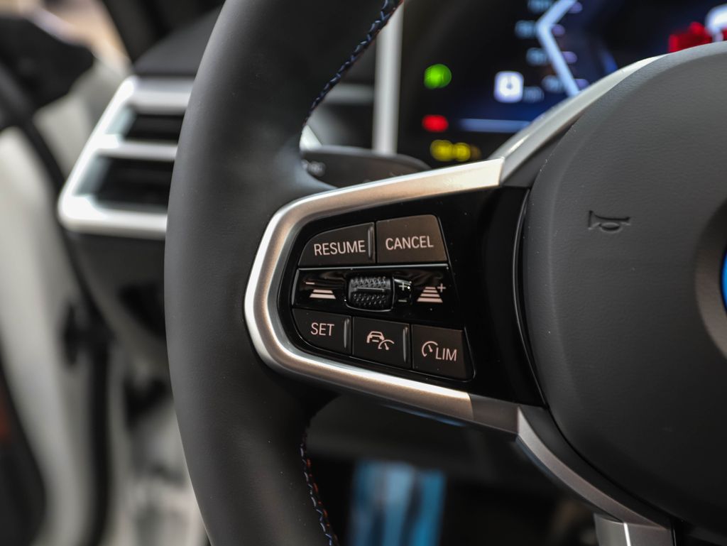 2025 BMW i4 M50 11