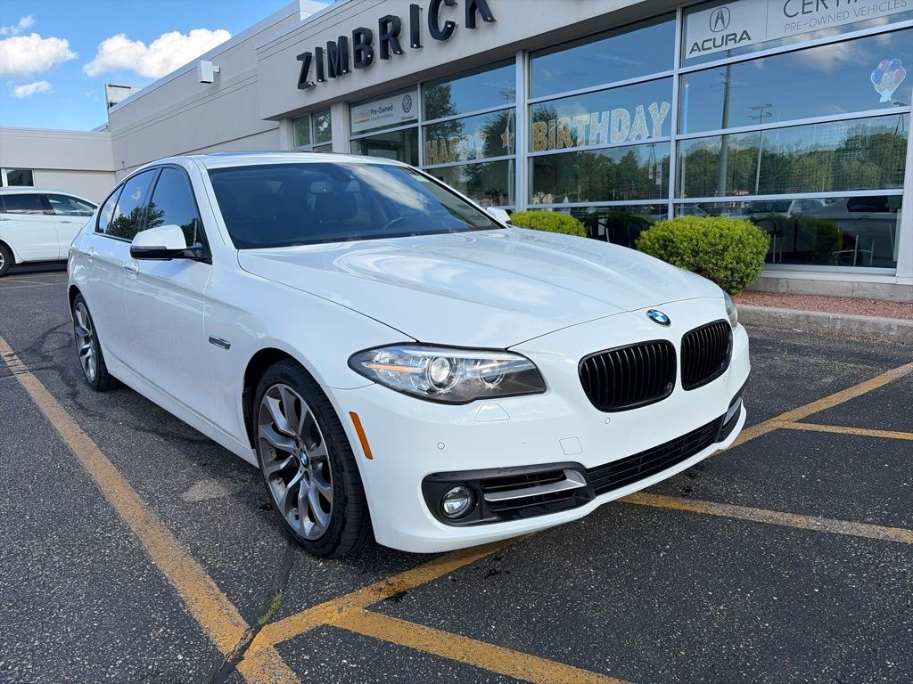 Alpine White 2016 BMW 5 Series 528i xDrive Sedan AWD Sedan All-Wheel Drive 8-Speed Automatic