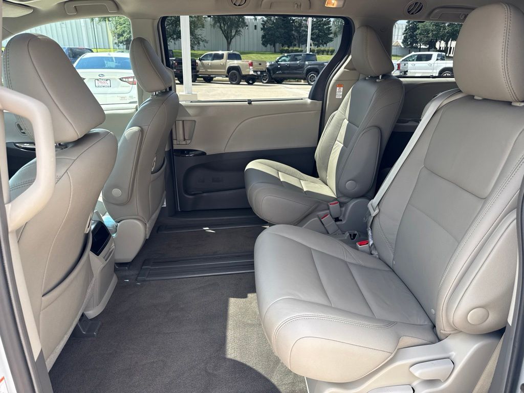Used 2017 Toyota Sienna Van