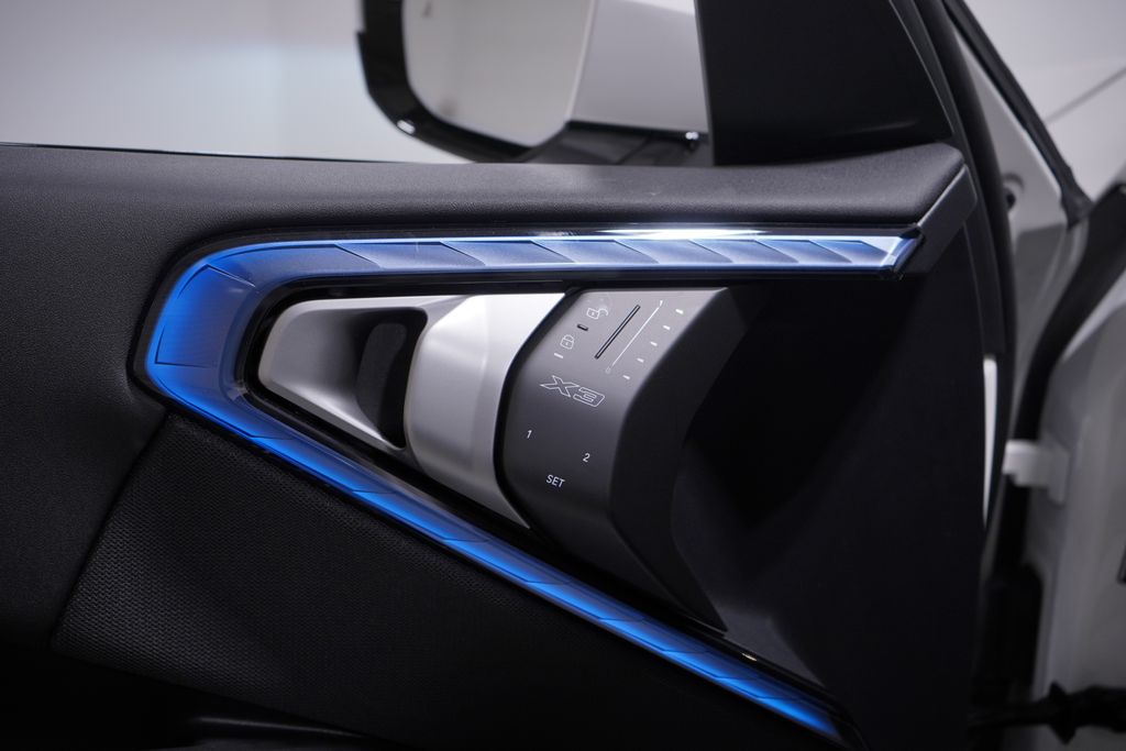 Thumbnail: 2026 BMW X3 - 11