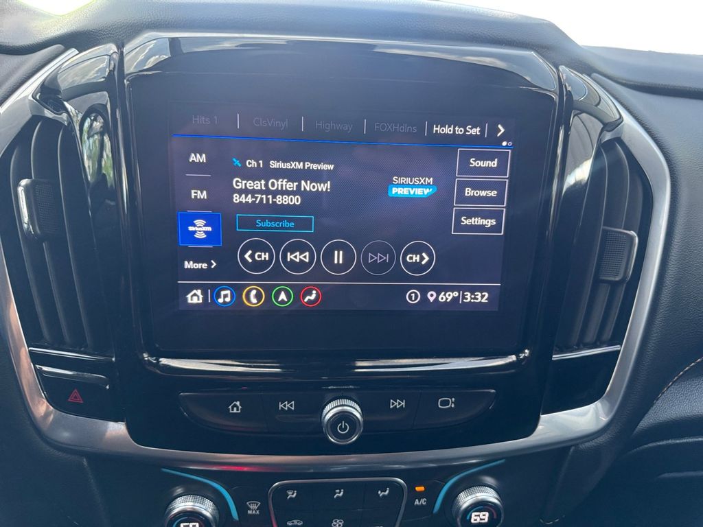 Used Car 2021 Chevrolet Traverse  Rs For Sale Under $30,000 In Round Rock, Texas